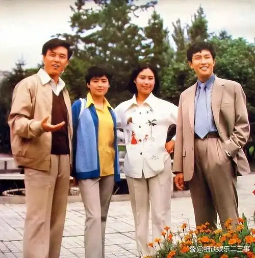 回顾演员达式常终生只爱一个人他一生不买车不开车是为何