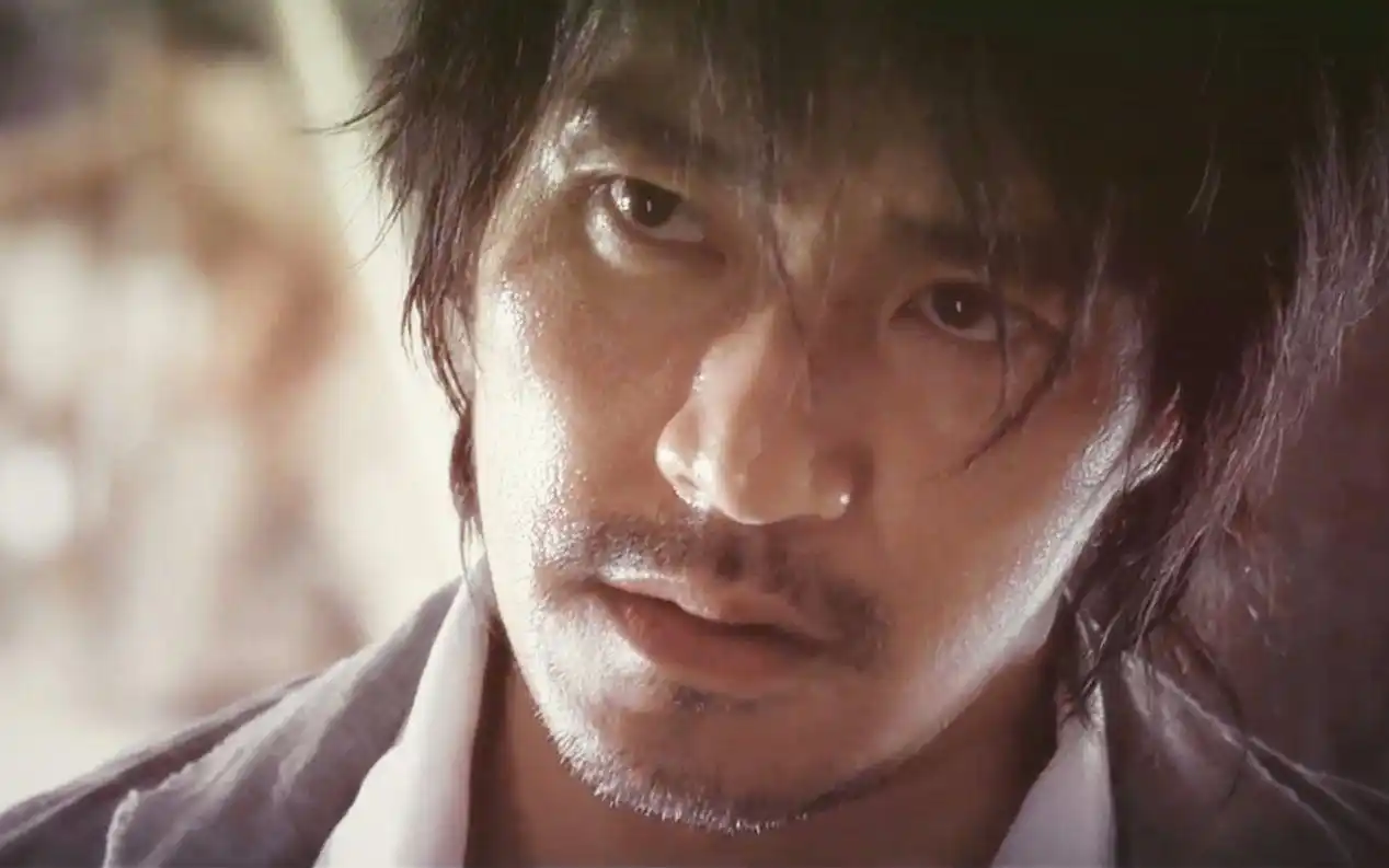 原创为什么周星驰不出来演电影,石班瑜也很少给别人配音了?