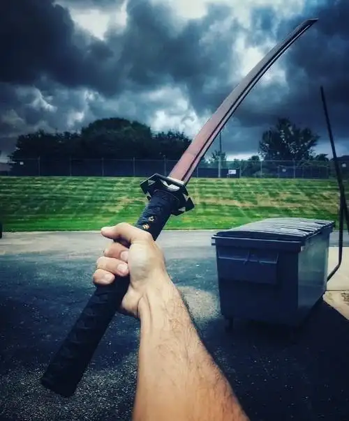 世界名刀榜第三名的钢刀给你不一样的冷兵器感受这外形是其上榜的原因