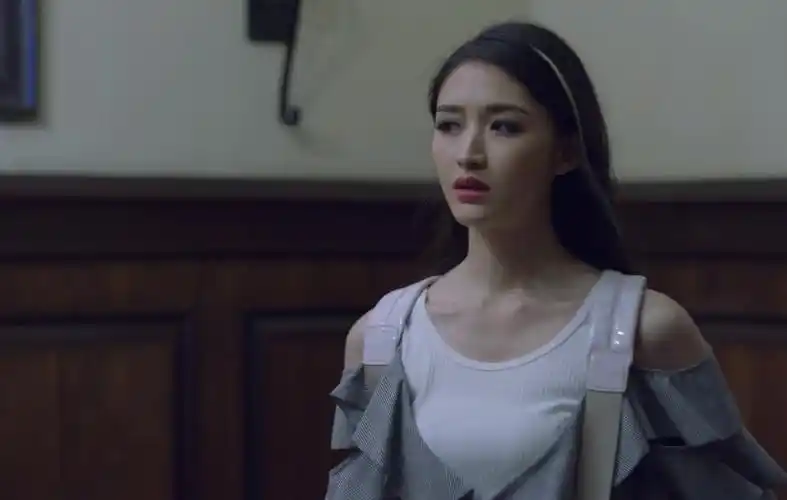 带着爸爸去留学朱露莎将恨推武丹丹身上黄小栋昏迷生机渺茫