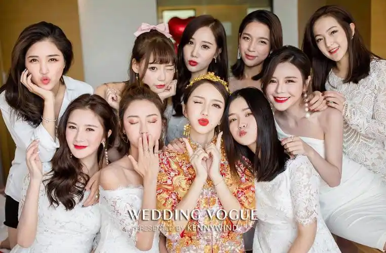 超高颜值伴娘团齐亮相,解锁你的婚礼拍照新pose!