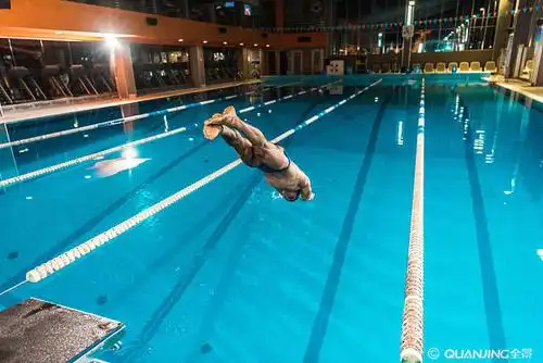 跳水图片_图片大全