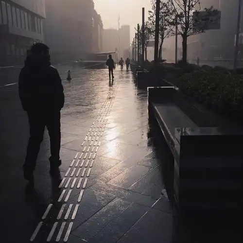 阴雨天过后的早晨