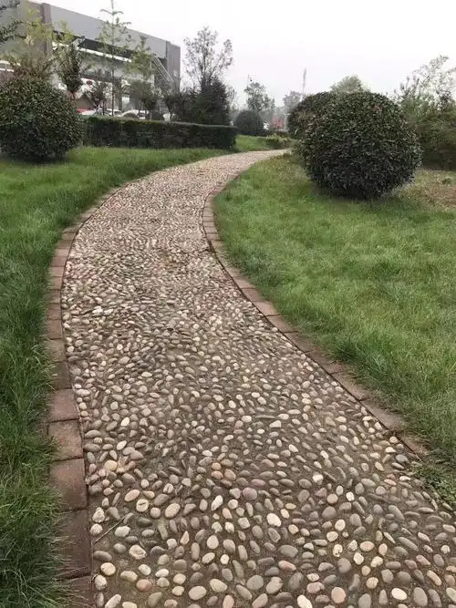 安徽鹅卵石 鹅卵石铺地 鹅卵石造型 铺地石安装