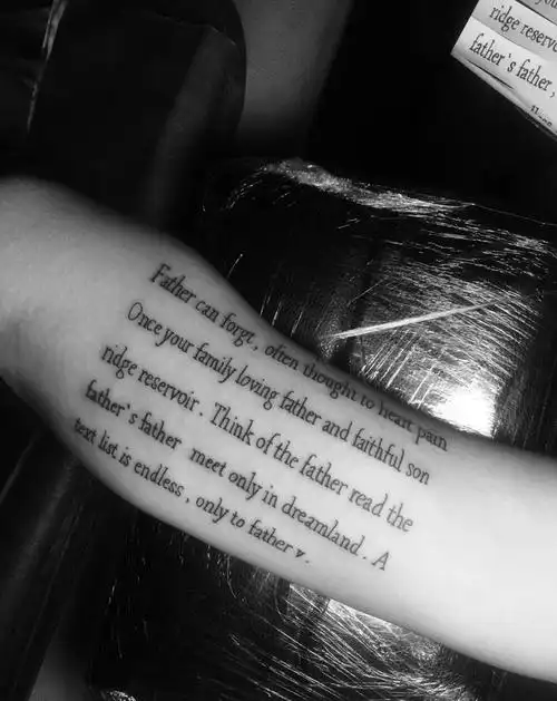 英文短句纹身图片_成品手臂字符传统纹身图案