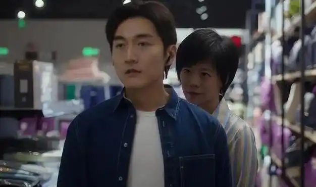 颜值平平还硬演"情妇",这3位女星一个比一个辣目|贾玲|小三|于和伟