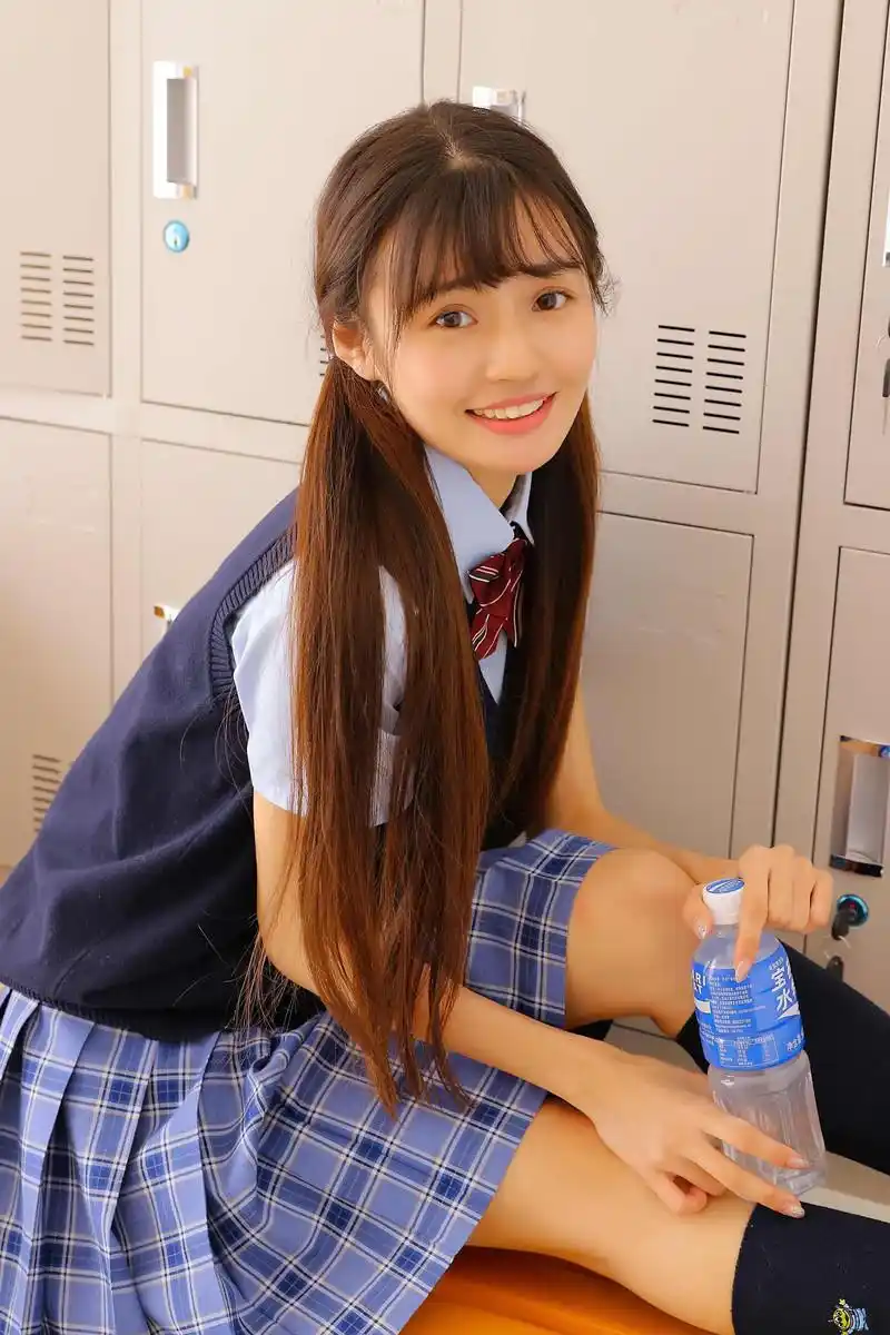 大眼睛美少女清纯可爱写真图片,美女写真,美女,清纯,可爱,清新,甜美