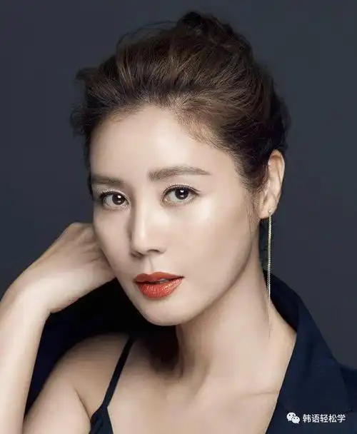 50代最美韩剧女演员top10全道嬿仅第9金憓秀登第3冠军和20年前零差别