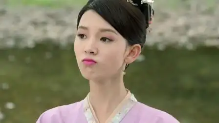 柜中美人 13 李涵:看到我头上的帽子了嘛!帮我摘下了,我不喜欢这颜色