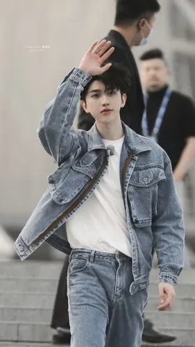 蔡徐坤◆《奔跑吧9》录制碎碎念6号楼|《迷》销量7530w |收官录制来袭