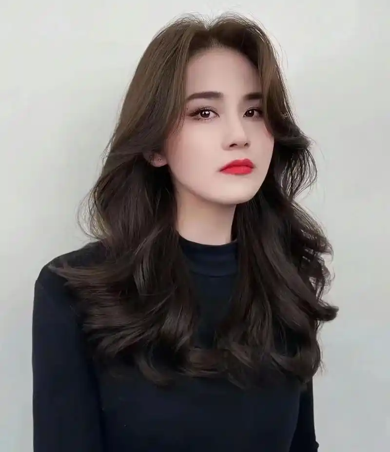 黑茶色是强烈的棕黑色里透露着丁点柔和的茶色 - 抖音