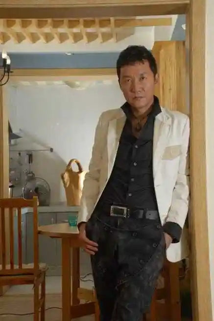 张世豪个人资料简介(绑架李嘉诚儿子的大恶人)(9)