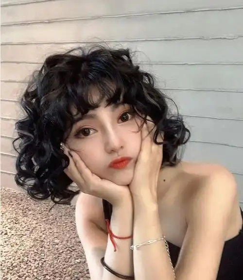 2021发型别乱剪,烫发就选卷卷烫,效果洋气又时尚|波波头|短发_网易