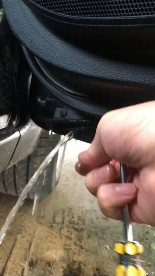 车门排水孔大家注意了