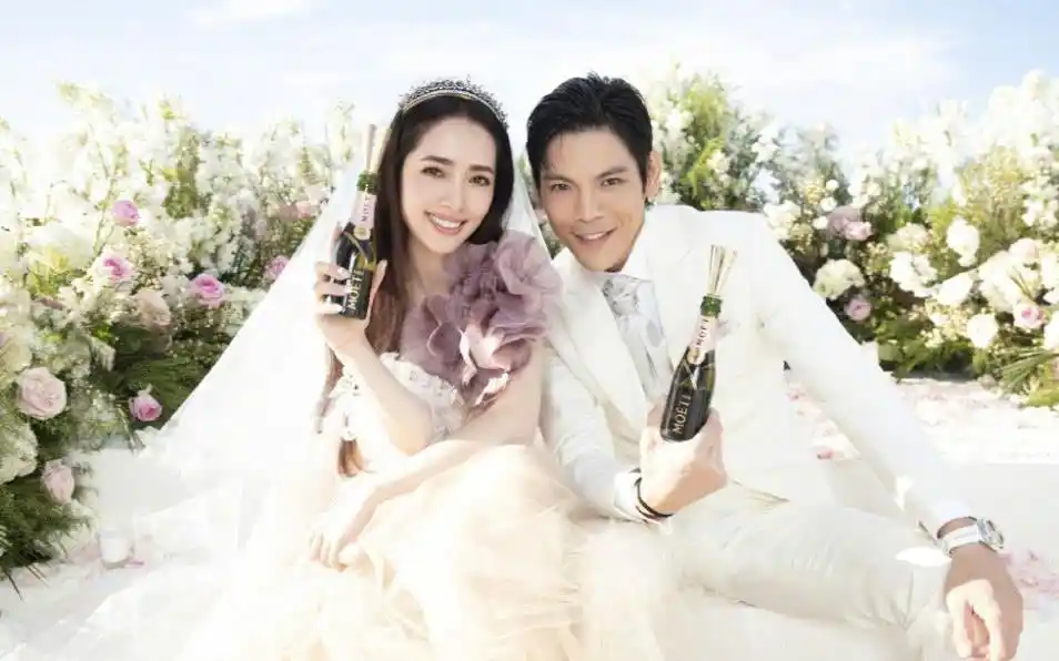 正式申请登记结婚!向佐郭碧婷拟结婚通知书曝光