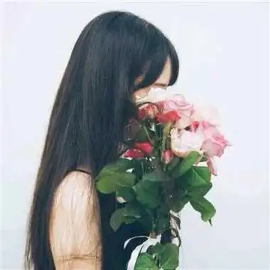 森系女生头像捧花遮脸