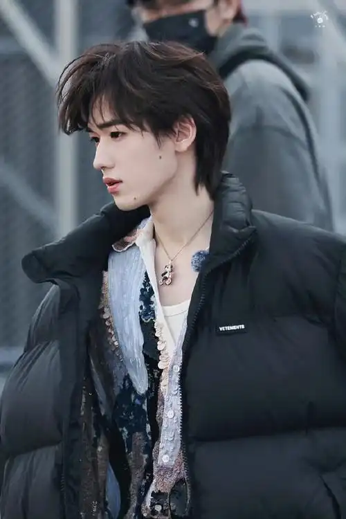 我的地图向导##宋亚轩元梦之星初星代言人##5:23pm-宋亚轩