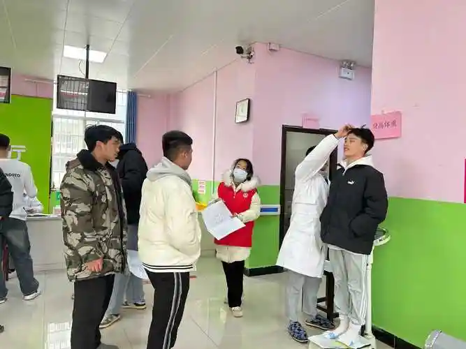 者苗乡组织开展2024年上半年征兵体检初检工作