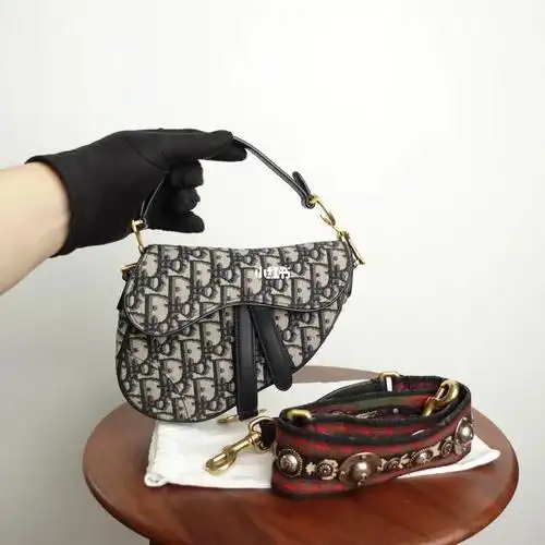 dior小号老花马鞍包77徽章老花肩带