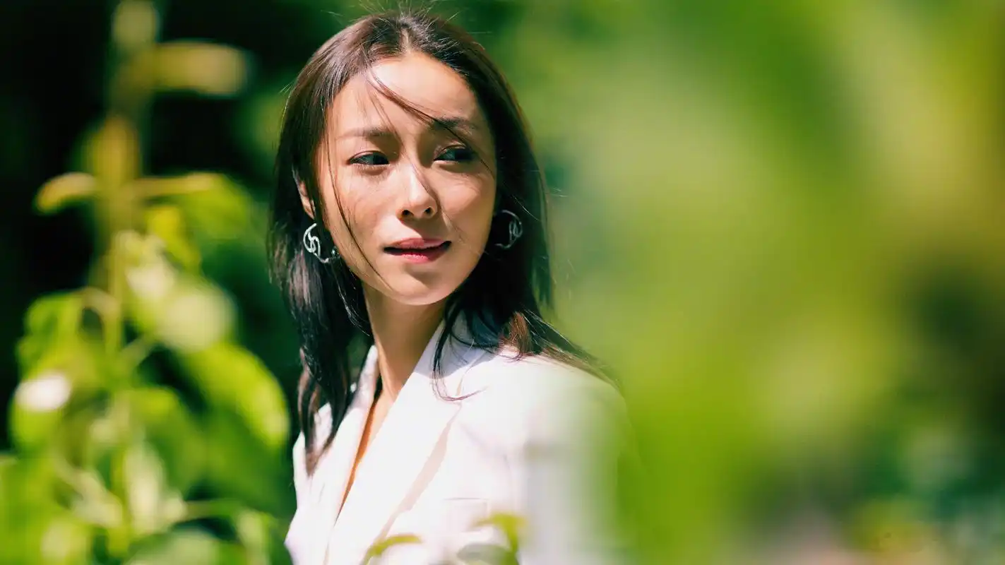 【江一燕 转型做编剧】江一燕亮相第72届戛纳电影节,接受国内媒体专访