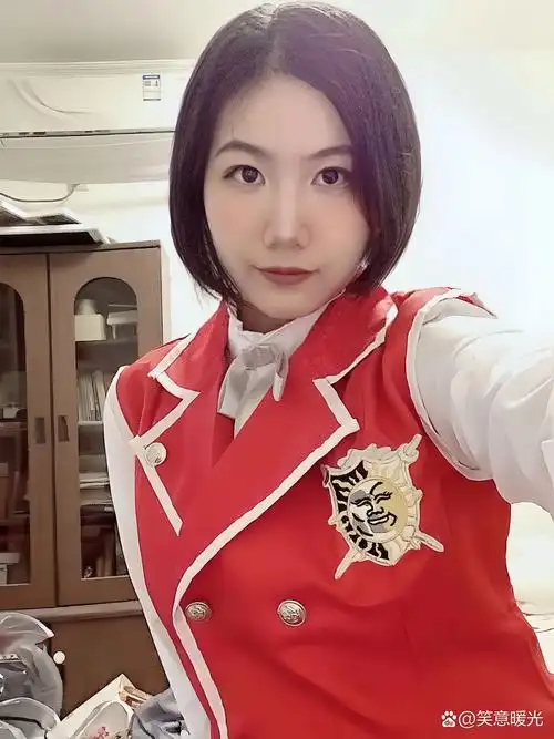 【萌学园试妆照】乌克娜娜cos 衣服是某红色软件大货,准备改帝蒂娜的