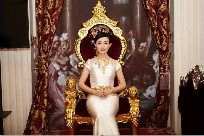 优雅是一种习惯刘芳校长走进央视畅谈礼仪