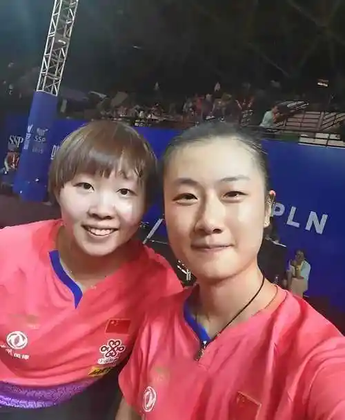 丁宁,感慨姐妹情谊|女乒|世乒赛|大满贯|里约奥运会|乒乓球比赛_网易
