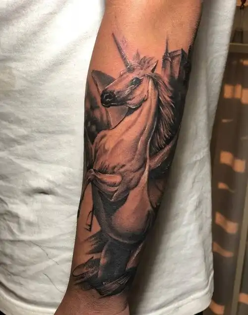独角兽纹身图片_手臂欧美写实马纹身图案
