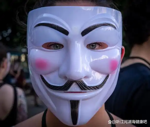 阳光型抑郁症:微笑的面具下深藏一颗悲伤,无助的心