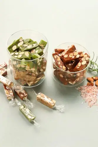 天然气小姐—ariel做的四种口味火爆朋友圈杏仁太妃糖