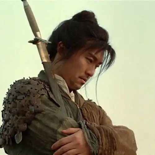 紫霞和至尊宝的情侣头像,要真人的!