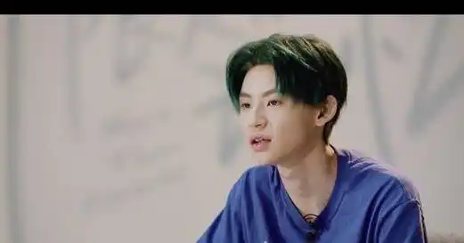 小鬼回忆出道前 首次吐露出道"痛苦"经历_记忆_舞台_偶像