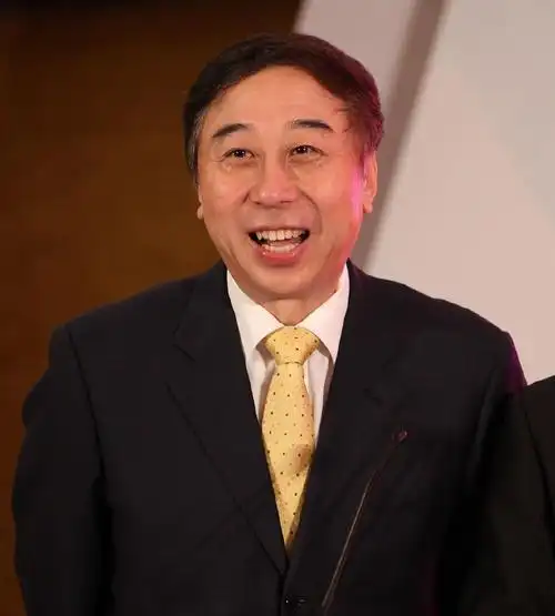 冯巩_相声演员_作品_个人资料_简历_生日_经历_留言 - 酷乐米