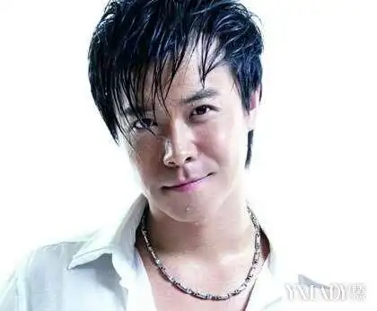 【图】陈思成家庭背景惊人 父母背景不简单