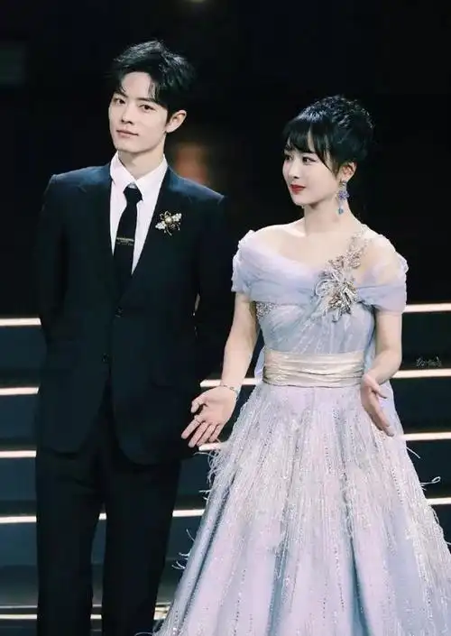 杨紫贺鹏为什么分手杨紫和贺鹏秦俊杰肖战张艺兴之间