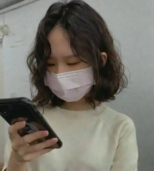 波波头这样烫,优雅大方又时尚_发型_卷发_短发