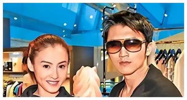 谢贤透露与张柏芝三胎关系,震撼曝光,谢霆锋婚事揭秘!_王菲_感情_孩子