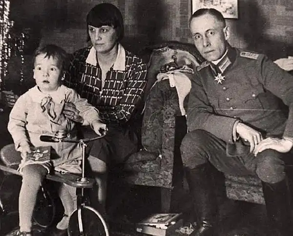 隆美尔,曼施坦因,古德里安,被称为纳粹德国的三大名将.