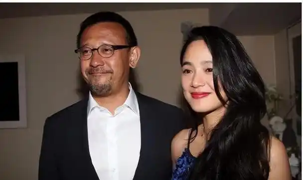 老夫少妻,脾气还暴,却紧拴姜文十几年把她当宝,周韵凭什么?