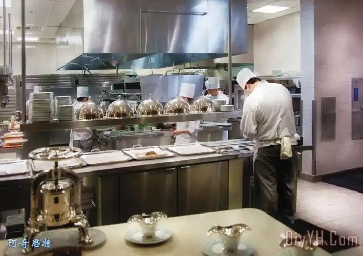 厨房艾菲尔铁塔餐厅的厨师装饰画