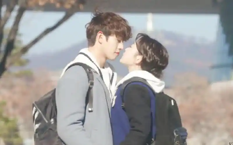 【戒指女王/金瑟祺×安孝燮】虽然我对漂亮很执着,但因为是你,漂亮就