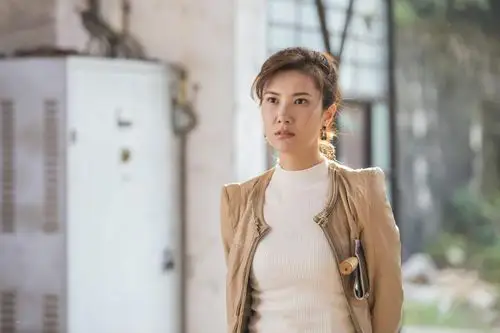 与赵文琪饰演角色的柔美不同,边潇潇的王美丽承担的是北京大妞的好爽