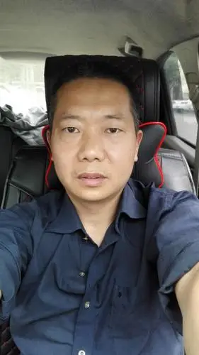 44岁离异男中专四川成都