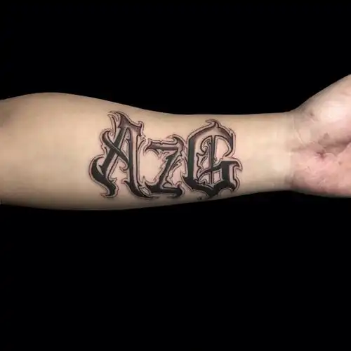 昨日工作#广州纹身  #刺青  #花体字  #tattoo  #工作使我快乐