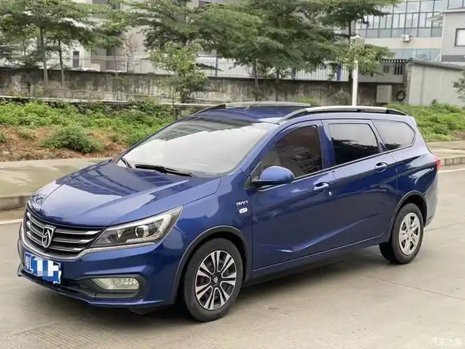 最新到店2018年宝骏310w,1.5手动挡,车况精品,实拍