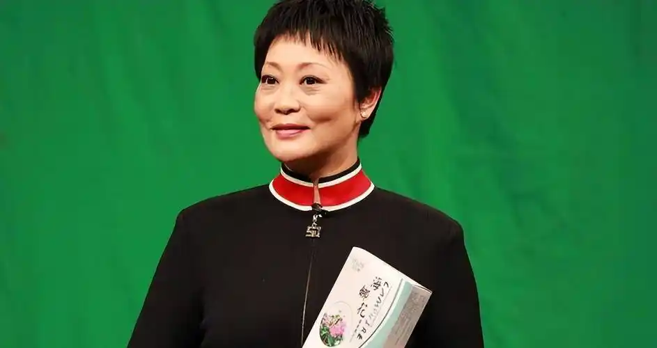 小品女王杨蕾:被离婚毁掉的好演员,前夫却转身娶了郭德纲师娘_戴志诚