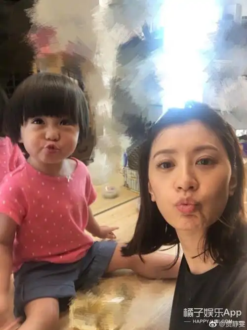 小时候的贾静雯跟咘咘可以说是非常像了!贾静雯童年曝光,快来看看吧!