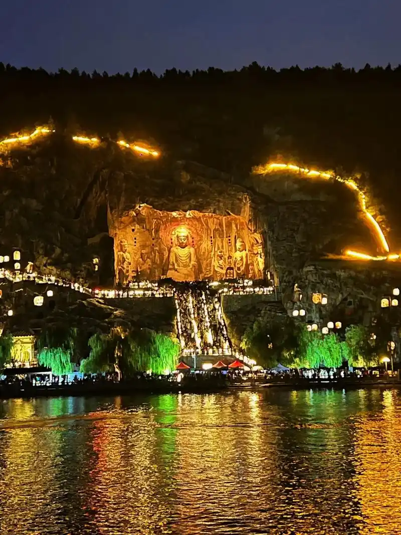 龙门石窟千窟为佑太平无忧 - 抖音