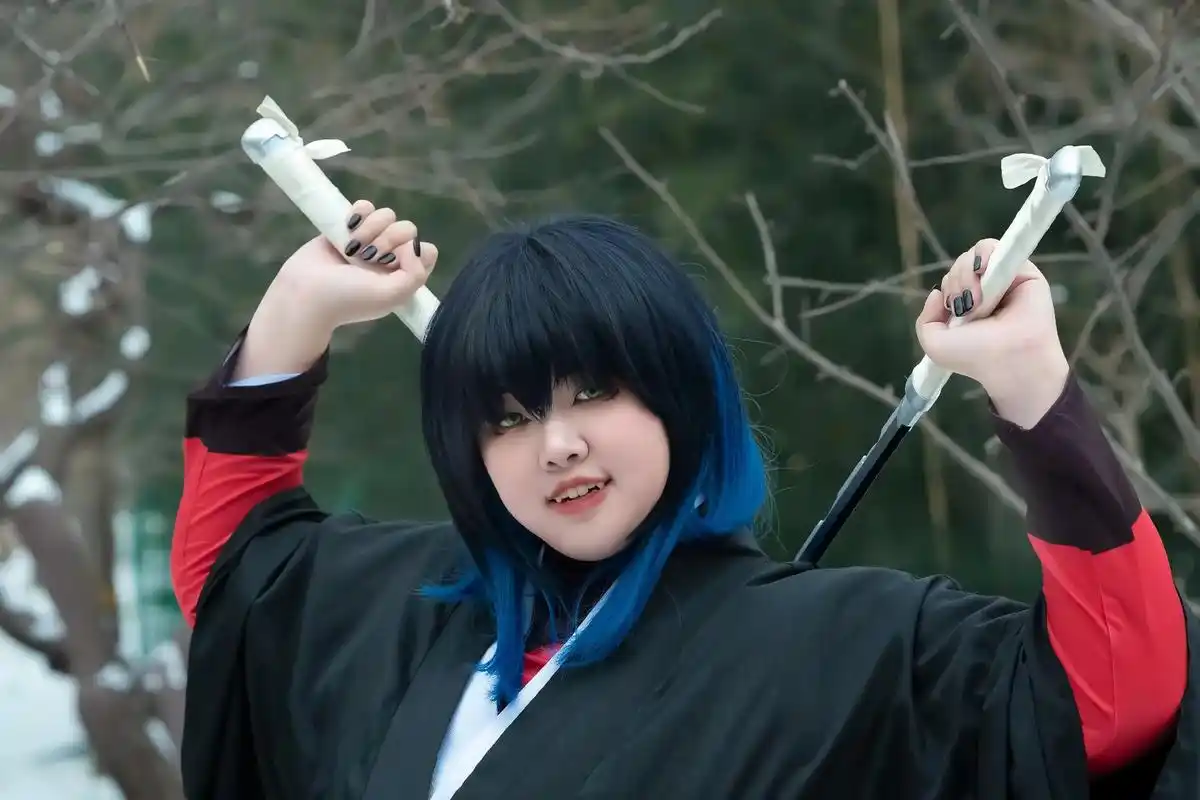 伊之助 #摄影后期分享 #cos 曝×荒野,成为我攀登上高 - 抖音