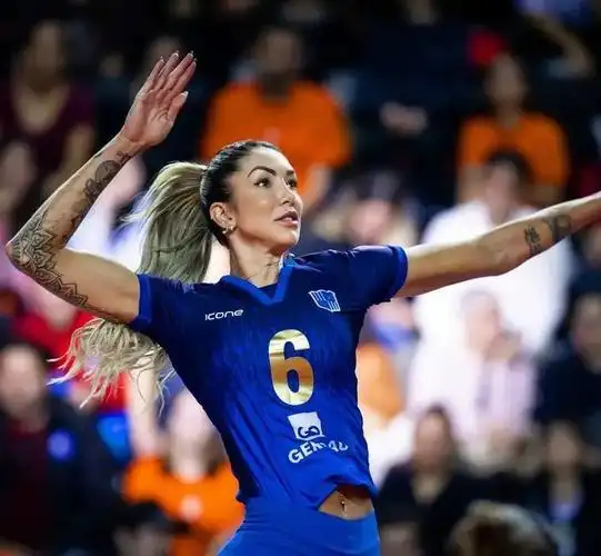 巴西女排名将塔伊萨确认回归国家队_腾讯新闻